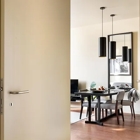 Joivy Downtown Market Apartment Lisbon